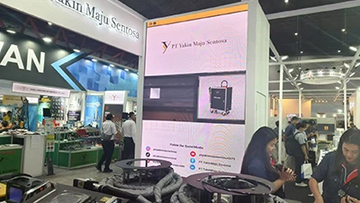 এমআরজে-লেজার দলটি প্রদর্শনীতে এজেন্টদের সহায়তা করতে ইন্দোনেশিয়ায় গিয়েছিল