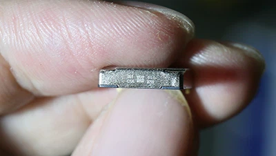 এমআরজে-লেজার ভয়েস কয়েল মোটর চিহ্নিত করার জন্য 10W ইউভি মার্কিং মেশিন সহ শাও...